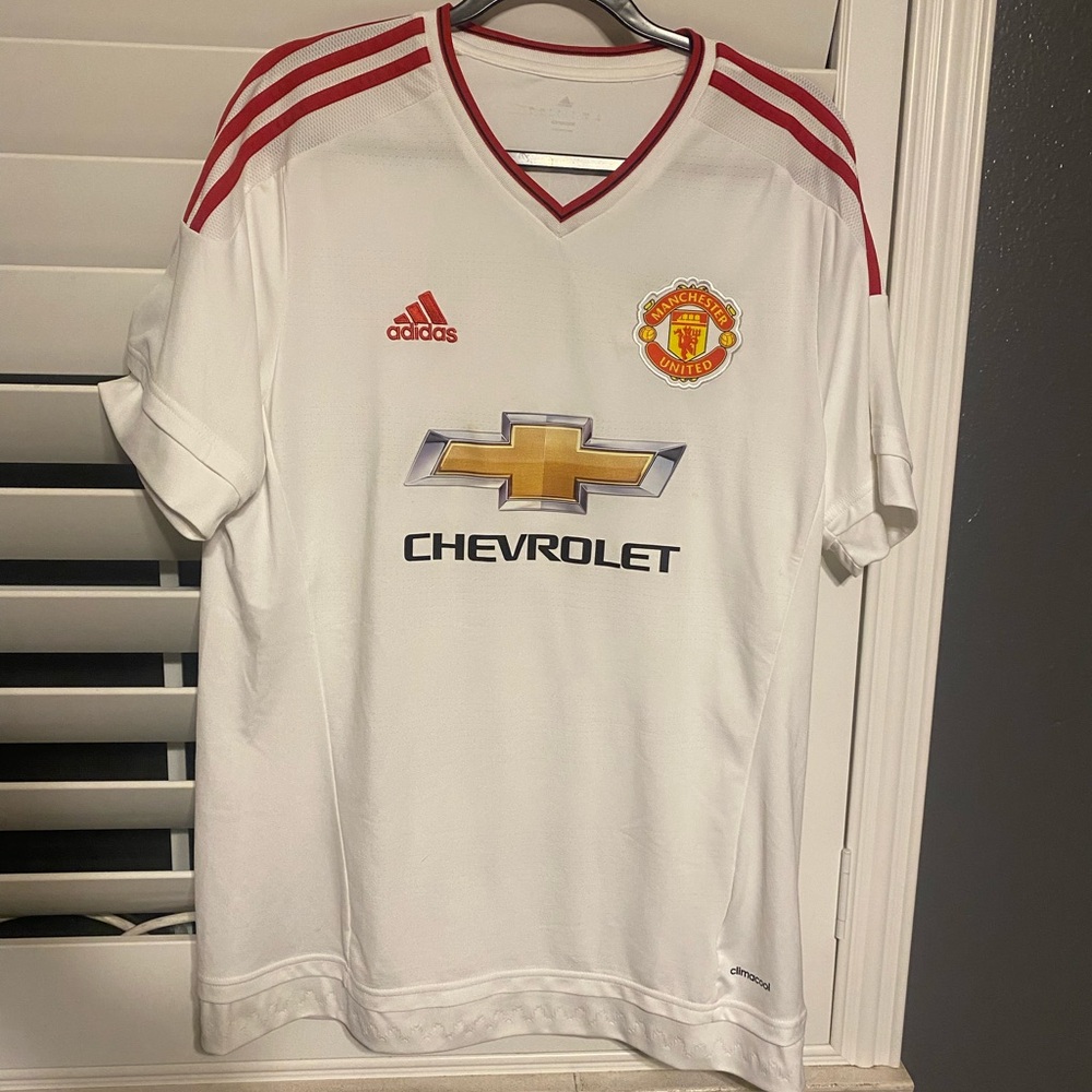 Manchester United 15/16 Away Jersey w/ Memphis #7